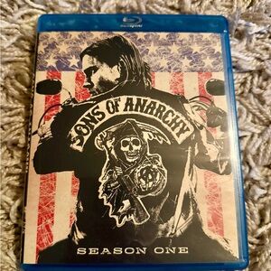 Sons of Anarchy Complete Season One Blu-ray Set Excellent Used Condition
